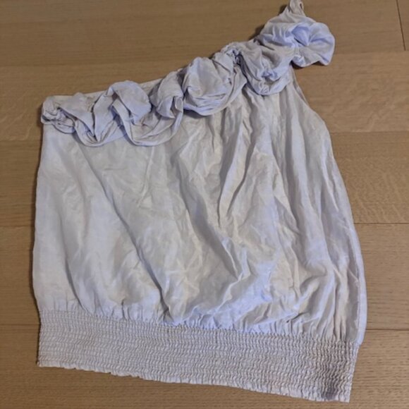 BLVD Gray One Shoulder Sleeveless Blouse with Rosette Detail - Size 6 - Picture 3 of 5